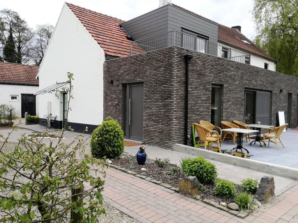 Vakantieverblijf Volmolen B&B Maaseik Exterior foto